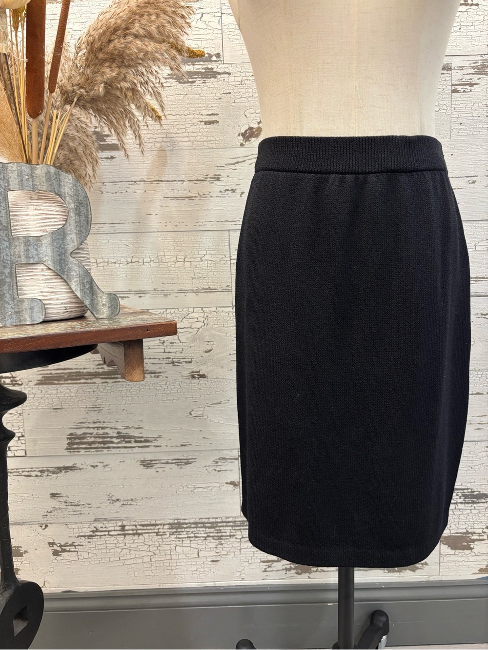 St. John Black Knit 1990’s Pencil Skirt